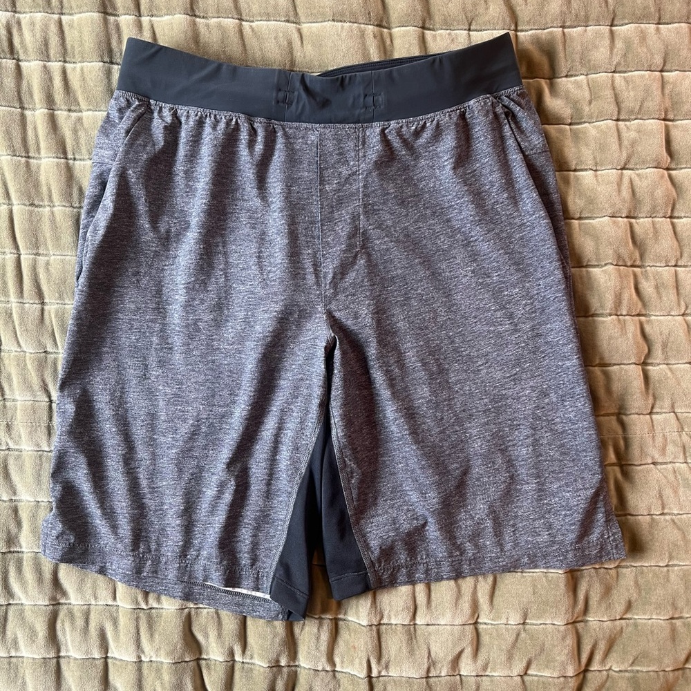 Lululemon Zeroed In Shorts 9” Size Medium
